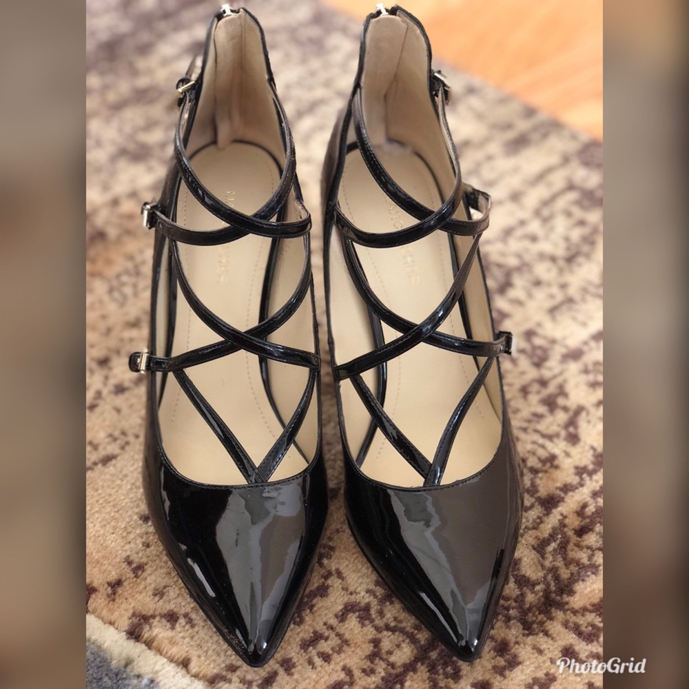 Marc Fisher Criss Cross pump
